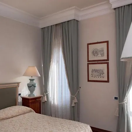فندق Relais Ducale 4*