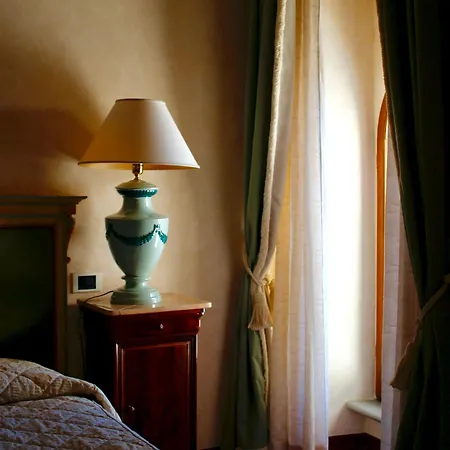 Relais Ducale Отель 4*
