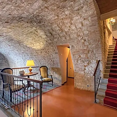 Relais Ducale Hotel 4*