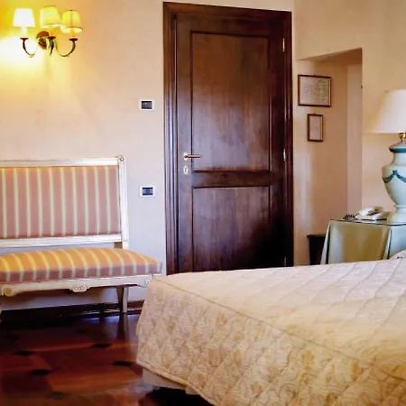 Relais Ducale Hotel 4*